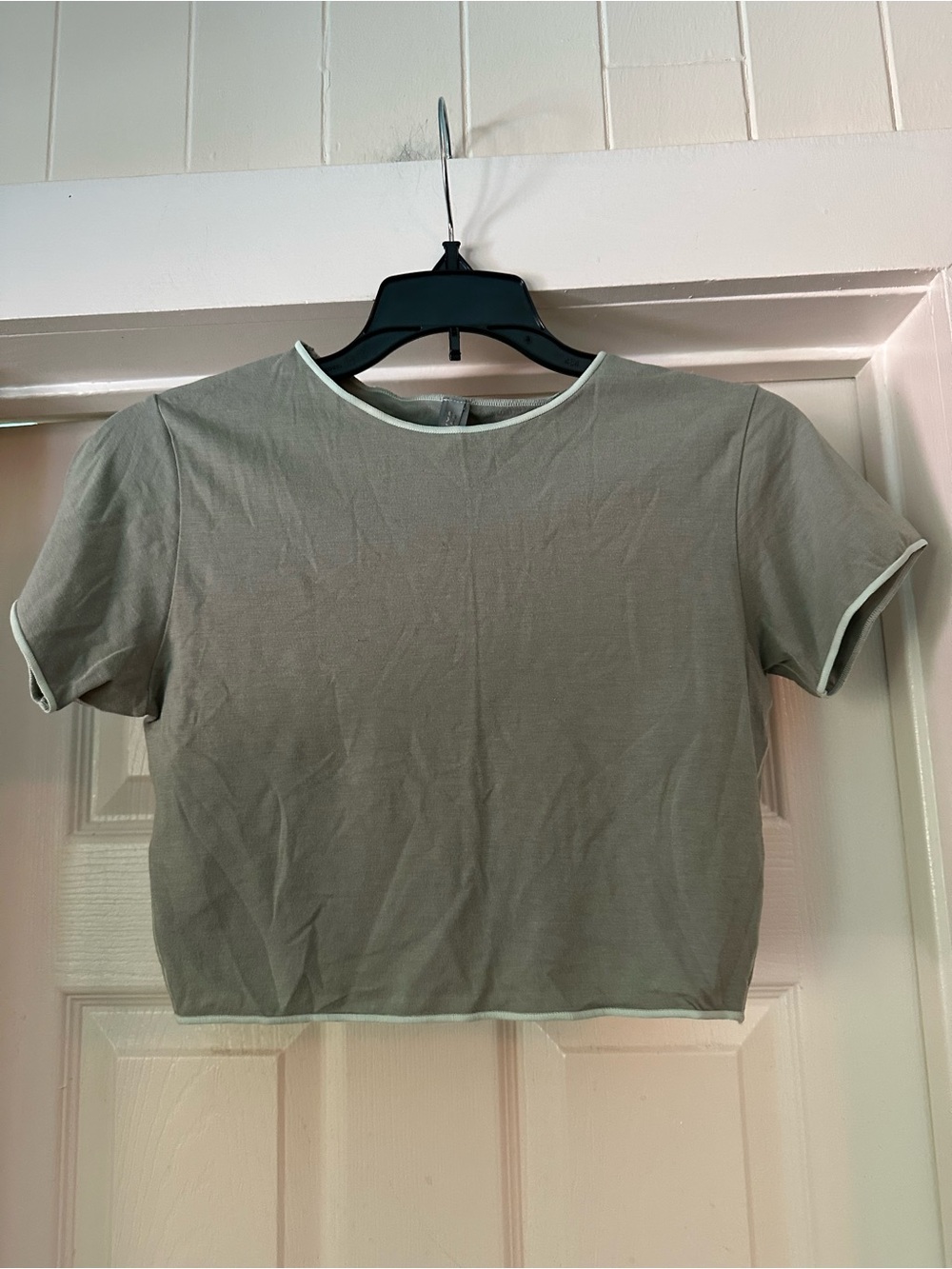 Aritzia Olive Green Cropped Tee with White Trim
